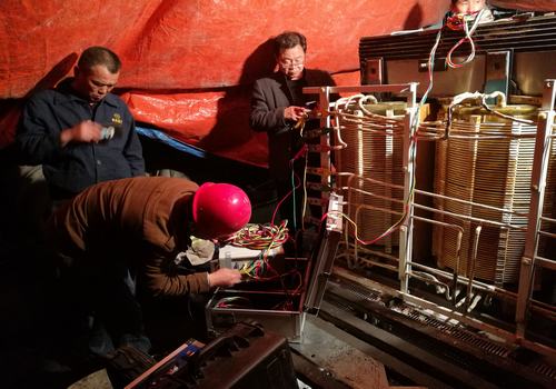 設(shè)備租賃中心連夜試驗為客戶解燃眉之急