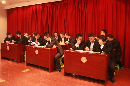 比一比 賽一賽 看誰才是技術(shù)精英 比一比 賽一賽 看誰才是技術(shù)精英