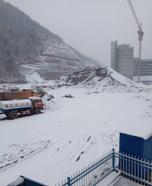 銅川分公司第二項目部戰風雪 保安全 促生產