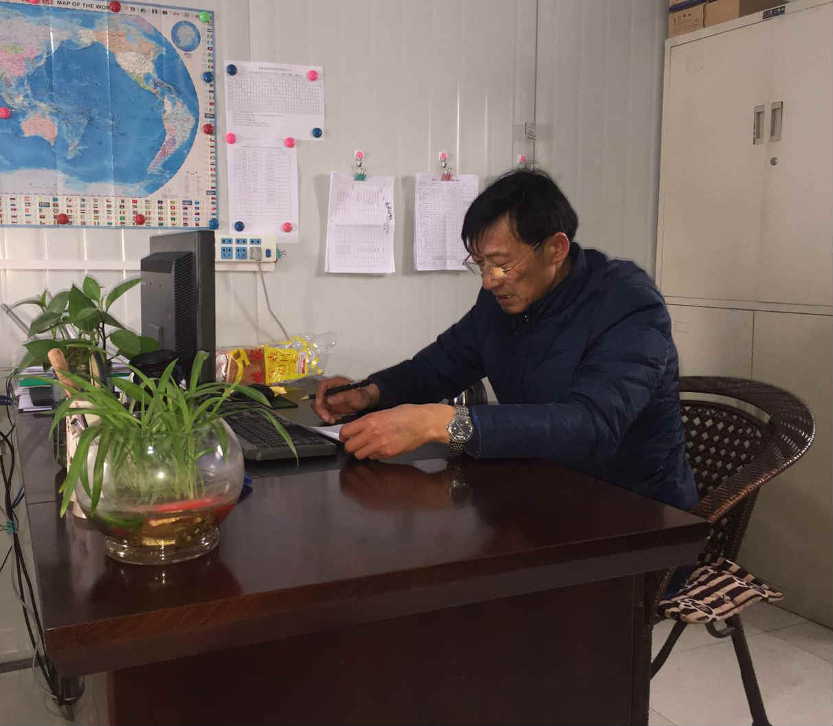 砥礪奮進，為實現“雙特百億”目標創出佳績