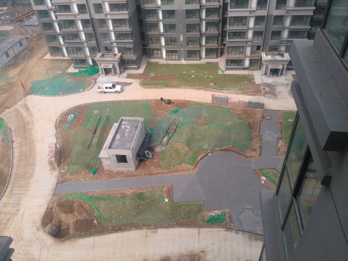 韓城分公司土建一項(xiàng)目部打通施工場(chǎng)區(qū)綠色通道抓緊時(shí)間按期履約