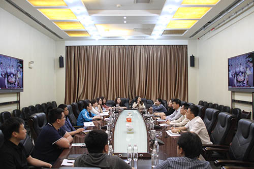 建設集團召開機關青年員工“助力雙特百億，爭當青年先鋒”專題座談會