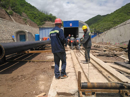 機電安裝公司冶坪項目部“四準(zhǔn)備”確保管道安裝有序進行