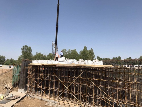 陜煤建設路橋分公司完成靖神鐵路項目靜載預壓實驗