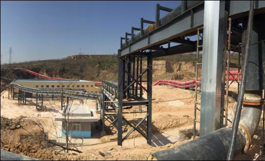 山坡上的“纖夫”