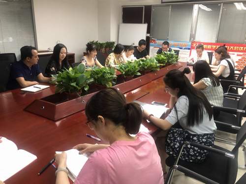 陜煤建設中煤公司層層傳達建設集團二季度追趕超越考核點評會暨上半年經濟運行分析會精神