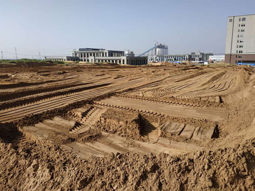 陜煤建設機電安裝公司:曹家灘項目部抓緊建設非標加工廠房