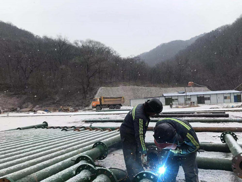 陜西煤建設(shè)機電安裝公司：跨年，我們在井下