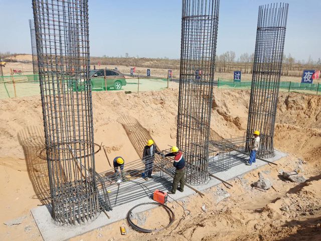 靖神鐵路項目部“晴天快干、小雨巧干、大雨充電”助力施工建設