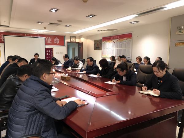 陜煤建設(shè)礦建二公司機關(guān)黨支部召開“不忘初心、牢記使命”專題組織生活會