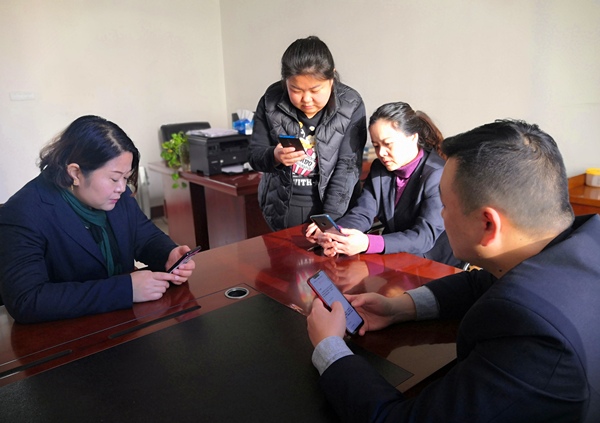 陜煤建設礦建三公司工會組織陜西省企業工資集體協商條例學習“接地氣”