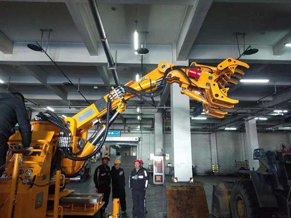 陜煤建設澄合分公司第二機電安裝隊管路抓舉車新技術(shù)培訓學習