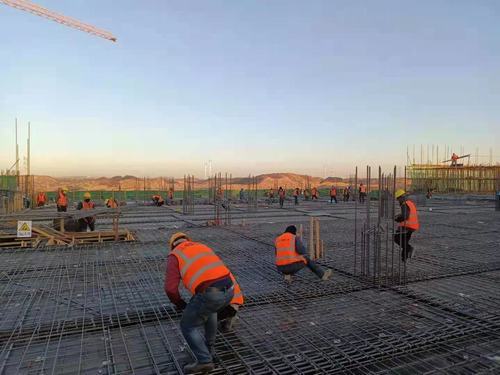 【春節(jié)一線報道】陜煤建設(shè)銅煤公司第十六項目部春節(jié)施工“不打烊”