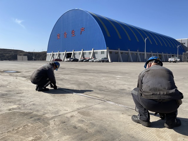 陜煤建設洗選煤運營公司安裝第五項目部: 堅守崗位度佳節 年味一分也不減