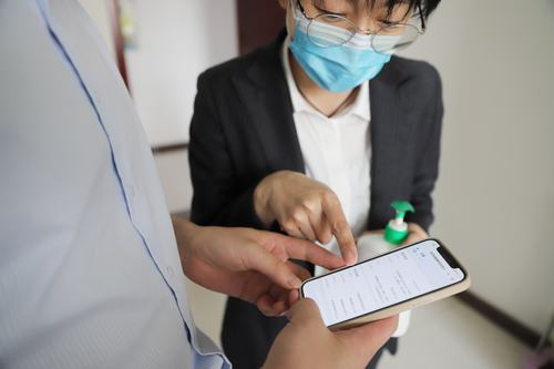 陜煤建設(shè)洗選煤運(yùn)營(yíng)公司:關(guān)愛(ài)職工“接種”健康,筑牢防疫安全屏障