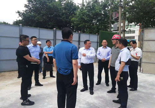 咸陽市副市長王靖蒞臨陜煤建設承建的咸陽城市停車場BOT項目調研指導