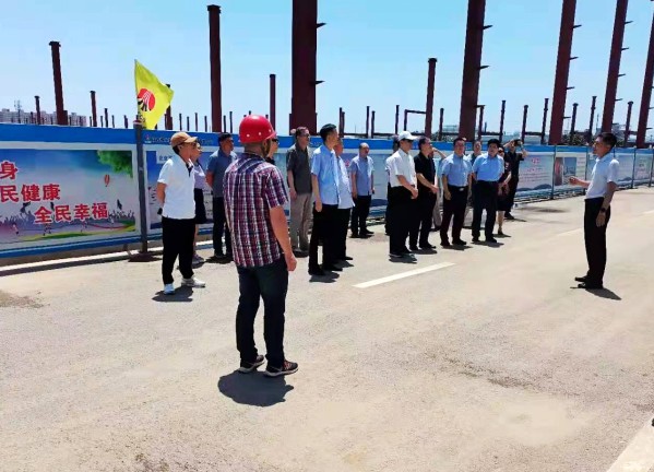 省政府參事、省文史館員調研組一行蒞臨南京金龍年產純電動商用車建設項目調研指導工作