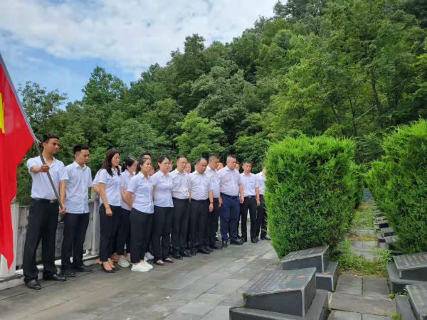 陜煤建設漢中分公司赴川陜革命根據地鎮巴紅色文化教育基地開展紅色教育活動