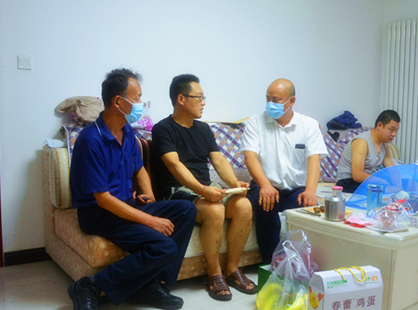 陜煤建設礦建三公司工會組織為職工家屬愛心捐款