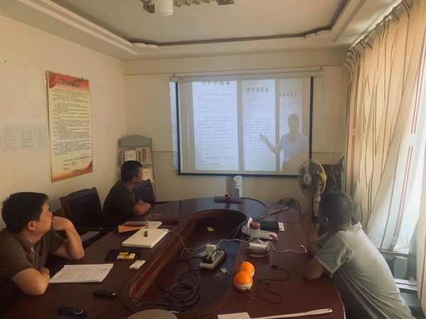 陜煤建設天工公司土建第二黨支部開展“傳承紅色家風、涵養初心使命”主題黨日活動