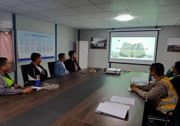 陜煤建設銅煤公司第三項目部召開“銘記歷史，勿忘國恥 紀念九一八事變90周年”專題學習會