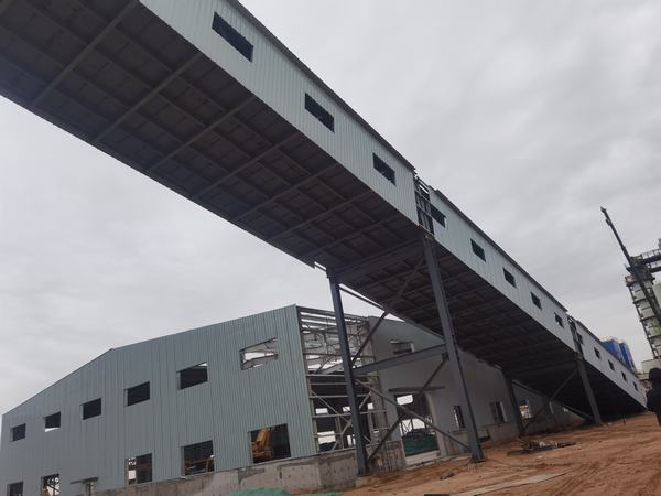 陜煤建設榆林公司神木電石續建項目順利完成鋼構1#棧橋吊裝任務