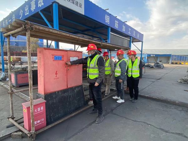 陜煤建設(shè)銅煤公司第二十一項(xiàng)目部開(kāi)展冬季安全大檢查