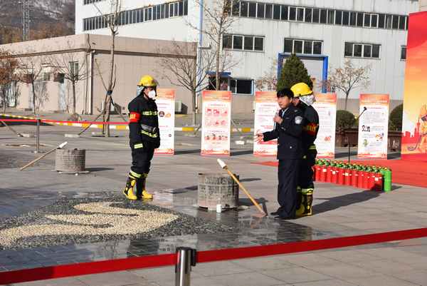 陜煤建設煤礦運營服務分公司：消防“實戰(zhàn)”演練 增強應急能力