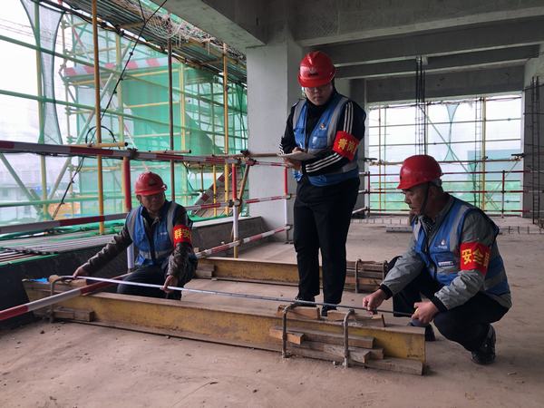 陜煤建設韓城分公司土建十一項目部：冬施安全攻堅，情暖施工一線