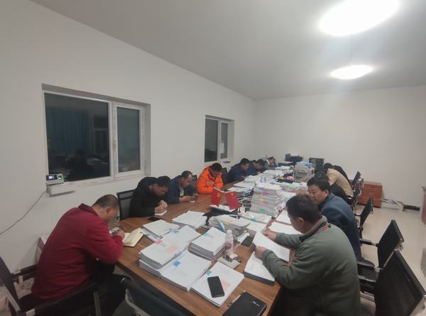 陜煤建設銅煤公司基層項目部掀起了學習黨的第十九屆六中全會精神的熱潮