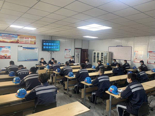 陜煤建設(shè)洗選煤運(yùn)營公司紅柳林洗煤廠項(xiàng)目部：安全走前排 盛產(chǎn)譜新篇