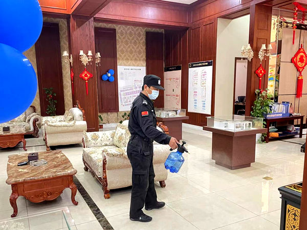 建設(shè)集團(tuán)大秦置業(yè)公司：嚴(yán)把防疫“第一線(xiàn)”，常態(tài)化管控不放松