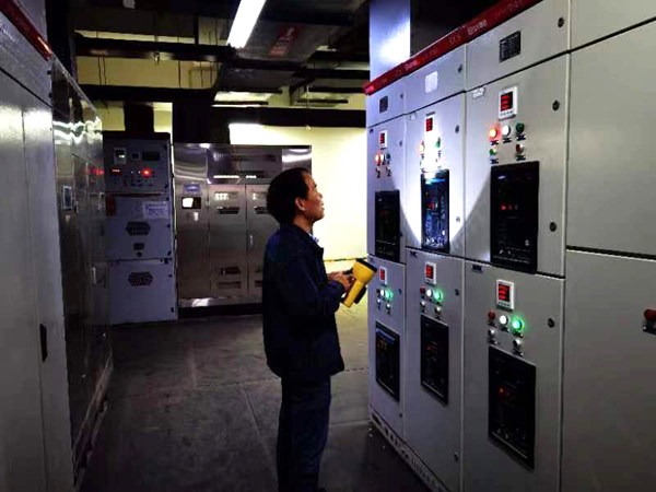 建設集團大秦置業公司開展小區用電安全大檢查