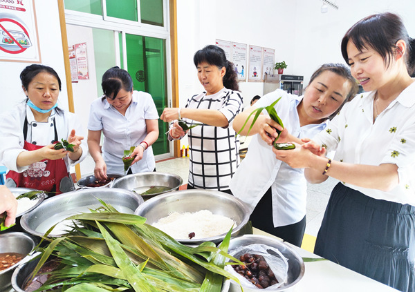 陜煤建設礦建三公司：濃情端午“棕”是情