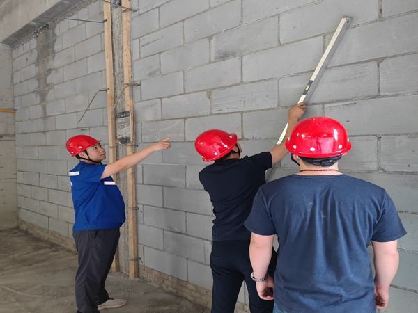 踐行初心不負韶華 腳踏實地行穩致遠