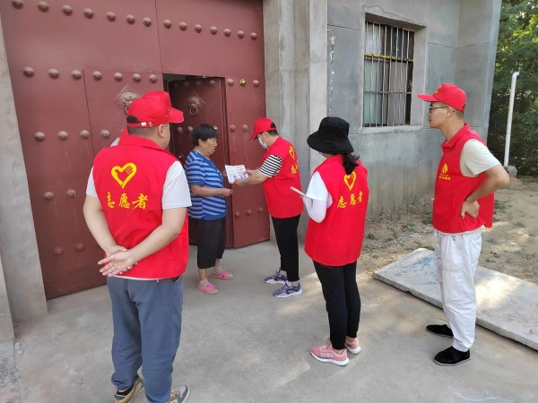 陜煤建設渭南分公司南京金龍項目部安全宣傳進家庭 敲門入戶送平安