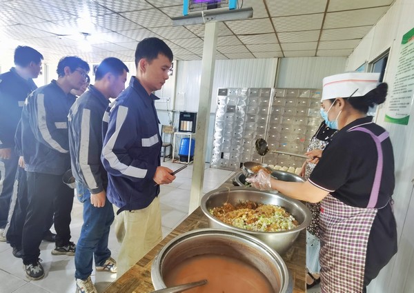 陜煤建設(shè)洗選煤運(yùn)營(yíng)公司紅柳林洗煤廠項(xiàng)目部：吃、住、行著手，把實(shí)事辦到員工心坎里