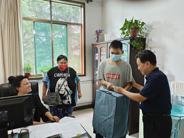 陜煤建設澄合分公司金秋助學再行動