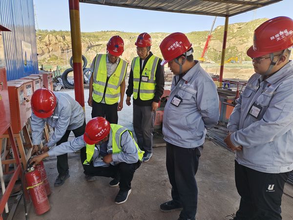 陜煤建設天工公司土建十部扎實開展“強管理  查隱患 遏事故 保安全”活動