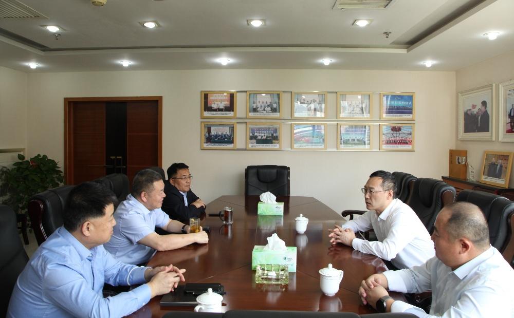 延安旅游集團(tuán)黨委書記、董事長(zhǎng)薛恩宇一行到陜煤建設(shè)座談交流