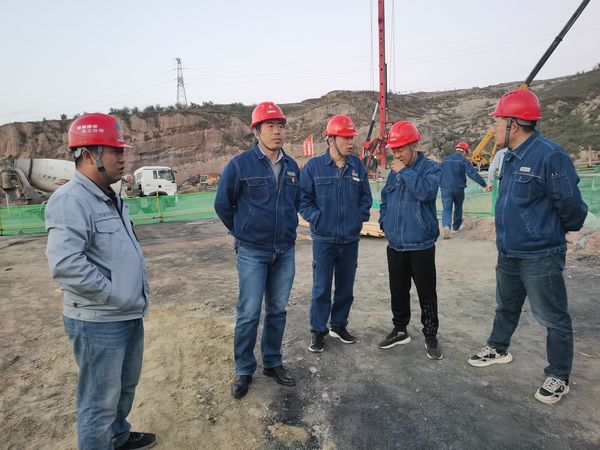 陜西新元潔能有限公司董事長、總經理范建林蒞臨陜煤建設天工公司檢查指導工作