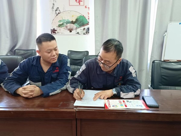 陜煤建設洗選煤運營公司檸條塔運營項目部： 談心談話露真情 凝心聚力促提升