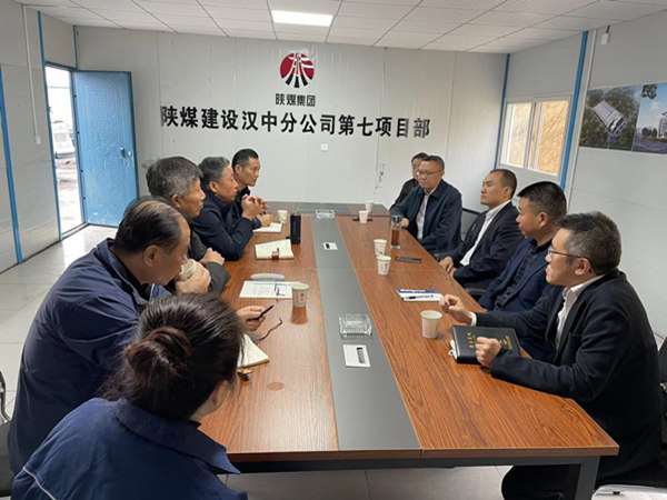 四川省自貢市貢井區區委書記張洪濤對自貢龐源智能塔機制造項目督導檢查