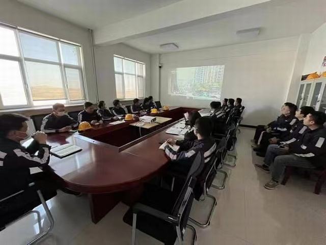 陜煤建設洗選煤運營公司神渭首端運營項目部：吹響開年安全生產“沖鋒號”