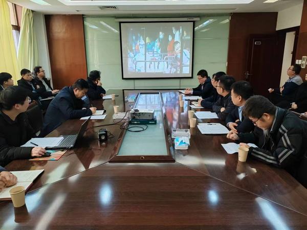 陜煤建設煤礦運營服務分公司：上安全第一課 開安全生產年