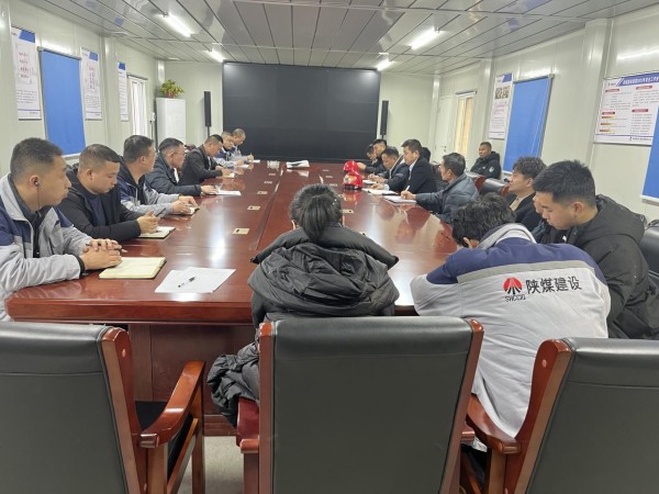 陜煤建設(shè)咸陽分公司灃西新城第五學校項目搶工大干正當時