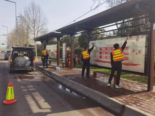 陜煤建設川耀公司開展“助力創(chuàng)衛(wèi) 黨員先行”主題黨日活動