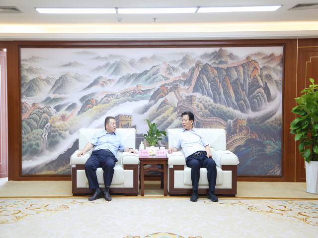 陜煤建設(shè)領(lǐng)導(dǎo)赴榆能集團(tuán)拜訪交流