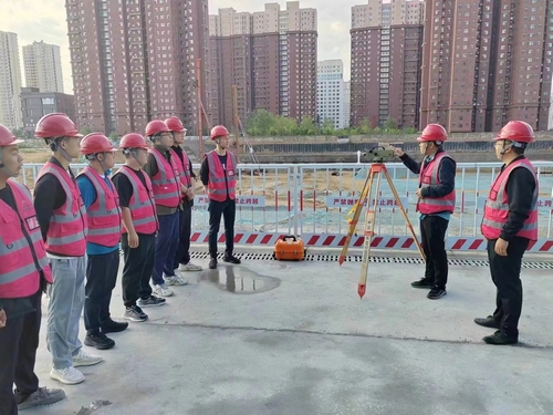 陜煤建設(shè)榆林公司第十一項目部：九月金秋日 練兵正當時