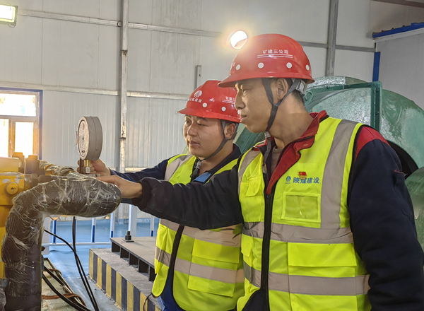 陜煤建設礦建三公司：“紅色引擎”點亮“安全綠燈”